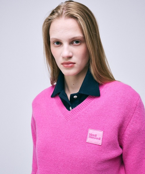 Mardi Mercredi(マルディメクルディ)の「RACCOON BLENDED V NECK SQUARE LOGO / ラクーン ブレンド Vネック スクエア ロゴ(ニット/セーター・レディース・チャコールグレー/ブラック/オートミール/ネイビー・FREE)」の17枚目の写真