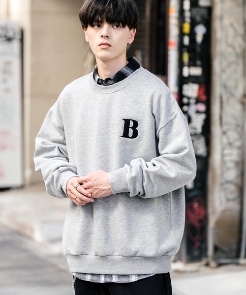 オーバーサイズ裏起毛サガラ刺繍スウェットトレーナー（スウェット