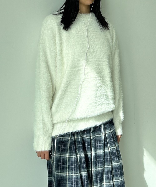 UNDERSTATEMENTs（アンダーステイトメント）の「【ユニセックス】クルーネックシャギーニット（ニット/セーター・メンズ・ホワイト/ブラック・LARGE/MEDIUM）」の6枚目の写真