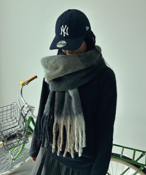 UNDERSTATEMENTs（アンダーステイトメント）の「【ユニセックス】クルーネックシャギーニット（ニット/セーター・メンズ・ホワイト/ブラック・LARGE/MEDIUM）」の22枚目の写真