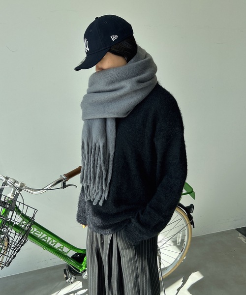 UNDERSTATEMENTs（アンダーステイトメント）の「【ユニセックス】クルーネックシャギーニット（ニット/セーター・メンズ・ホワイト/ブラック・LARGE/MEDIUM）」の17枚目の写真