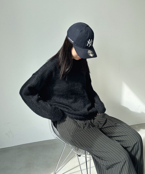 UNDERSTATEMENTs（アンダーステイトメント）の「【ユニセックス】クルーネックシャギーニット（ニット/セーター・メンズ・ホワイト/ブラック・LARGE/MEDIUM）」の13枚目の写真