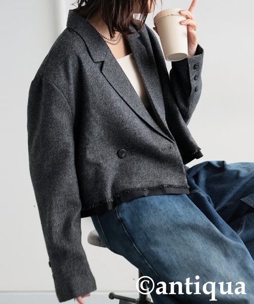 antiqua(アンティカ)の「ショート丈ジャケット(テーラードジャケット・レディース・ダークブラウン/グレー・ONESIZE)」の1枚目の写真