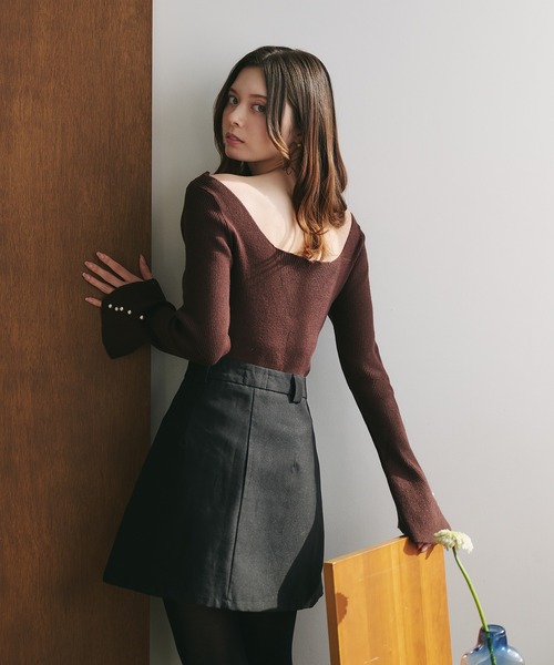 fupel(フぺル)の「plated back open rib knit / プレート付きバックオープンリブニット(ニット/セーター・レディース・ナチュラル/ダークブラウン・FREE)」の5枚目の写真