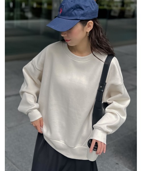 Re:EDIT（リエディ）の「無地or配色ステッチ裏起毛スウェットプルオーバー（スウェット・レディース・ブラック系その他/グレー/ブラック/アイボリー/グレー系その他/ホワイト系その他・LARGE/MEDIUM）」の2枚目の写真