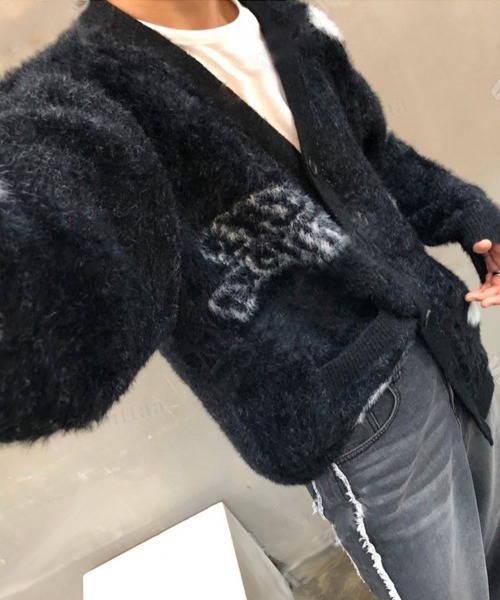 韓国ファッション 2ND ARCHIVEハートデザインシャギーニットVネックカーディガン（カーディガン/ボレロ）｜Dalfwin（ダールフィン）