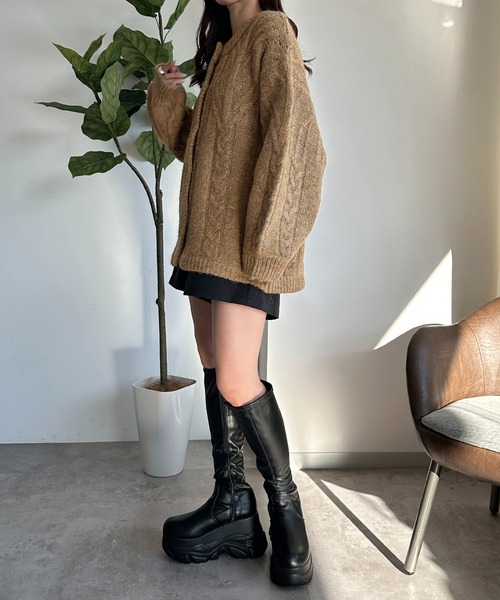 apres jour mignon(アプレジュールミニョン)の「ケーブル2WAYニット【ZOZOTOWN限定アイテム】(ニット/セーター・レディース・マスタード/チャコールグレー/ミント/レッド・X-LARGE/フリー)」の7枚目の写真