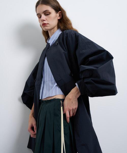 LANVIN en Bleu（ランバンオンブルー）の「コットンタフタベルテッドコート（その他アウター・レディース・ベージュ/ネイビー・38/36）」の12枚目の写真