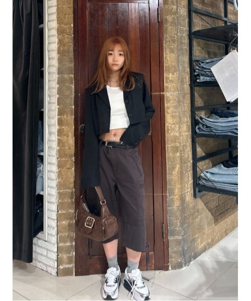 SLY(スライ)の「L/W WASHED MIDDLE SHORTS ローウエスト ウォッシュド ミドル ショーツ(スラックス・レディース・ダークブラウン/カーキ・2/1)」の20枚目の写真