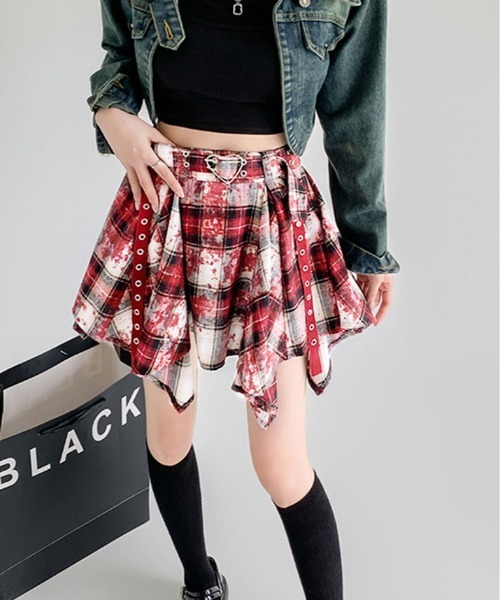 kirakiraShop（キラキラショップ）の「ベルト デザイン ゴシック フレア ミニスカート（スカート・レディース・レッド/ブラウン・L/M/S）」の13枚目の写真