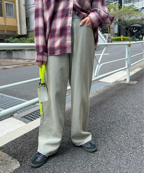 PILIT（ピリット）の「オーバーダイデニムワイドパンツ（デニムパンツ・レディース・サックスブルー/ブルー・MEDIUM）」の2枚目の写真