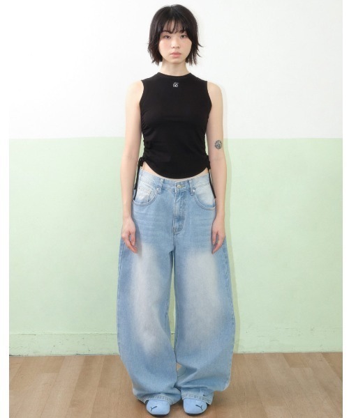 AMESWORLDWIDE（アメスワールドワイド）の「A'GEM/9 × .kom 『AMESWORLDWIDE/アメスワールドワイド』BASIC SMALL LOGO SLEEVELESS TEE /ベーシックスモールロゴスリーブレスTEE（タンクトップ・レディース・グレー/ブラック/ホワイト・FREE）」の4枚目の写真