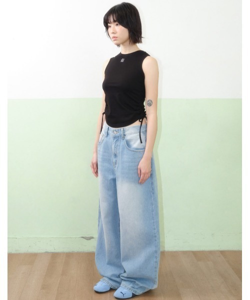 AMESWORLDWIDE（アメスワールドワイド）の「A'GEM/9 × .kom 『AMESWORLDWIDE/アメスワールドワイド』BASIC SMALL LOGO SLEEVELESS TEE /ベーシックスモールロゴスリーブレスTEE（タンクトップ・レディース・グレー/ブラック/ホワイト・FREE）」の5枚目の写真