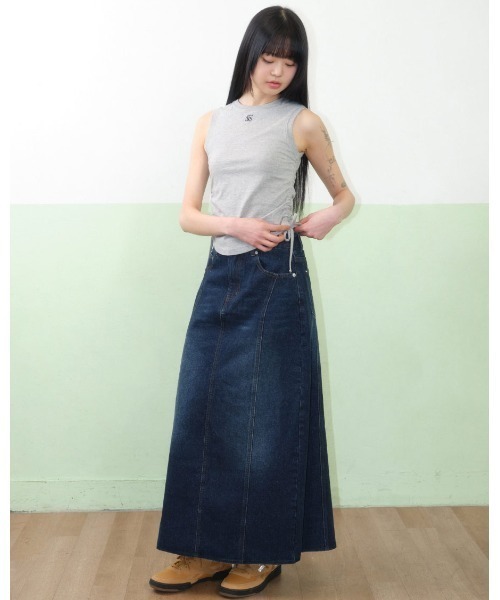 AMESWORLDWIDE（アメスワールドワイド）の「A'GEM/9 × .kom 『AMESWORLDWIDE/アメスワールドワイド』BASIC SMALL LOGO SLEEVELESS TEE /ベーシックスモールロゴスリーブレスTEE（タンクトップ・レディース・グレー/ブラック/ホワイト・FREE）」の10枚目の写真