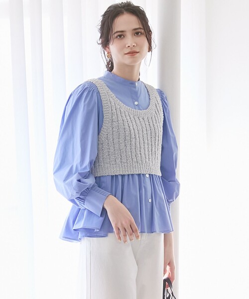 23区 S(ニジュウサンクチイサイサイズ)の「【SLOW/一部店舗限定】リボンヤーン ニット ビスチェ(ベスト・レディース・ライトグレー系/ブラック系・32)」の2枚目の写真