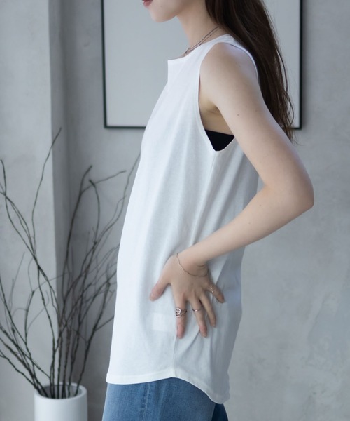 NAVY（ネイビー）の「【 綿100% 】NAVY ベーシック ロングタンクトップ（タンクトップ・レディース・ブラック/チャコールグレー/オフホワイト・M/L）」の18枚目の写真