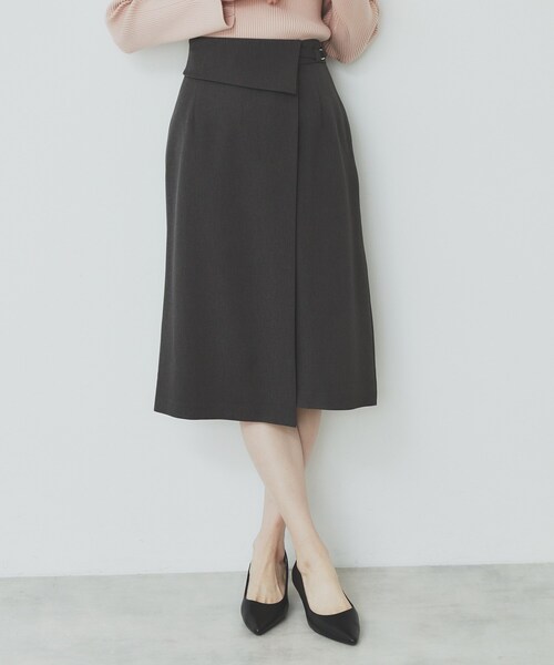 index（インデックス）の「Aラインラップスカート【洗濯機洗い可/イージーアイロン/防シワ】（スカート・レディース・チャコールグレー/ライトグレー/ライトベージュ・42/36/38/40）」の4枚目の写真