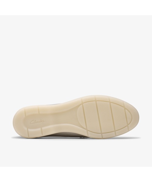 Clarks(クラークス)の「Narini Edge / ナリニエッジ(シルバーレザー)(ローファー・レディース・シルバー・UK6/UK5.5/UK5/UK4.5/UK4/UK3.5/UK3)」の3枚目の写真