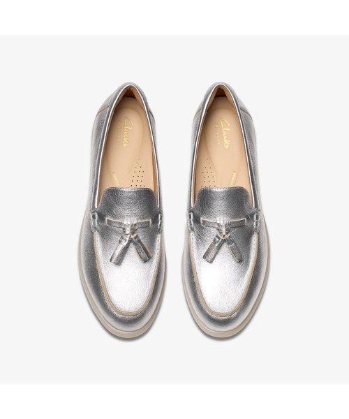 Clarks(クラークス)の「Narini Edge / ナリニエッジ(シルバーレザー)(ローファー・レディース・シルバー・UK6/UK5.5/UK5/UK4.5/UK4/UK3.5/UK3)」の6枚目の写真