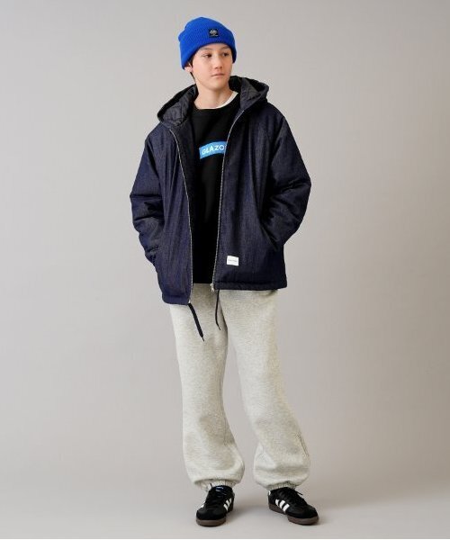 GLAZOS（グラソス）の「【大人向けサイズあり】【毛玉になりにくい】裏起毛・ボックス刺繍ロゴトレーナー（スウェット・キッズ・ブルー/グレー/ブラック/ホワイト・S/M/L/LL）」の7枚目の写真