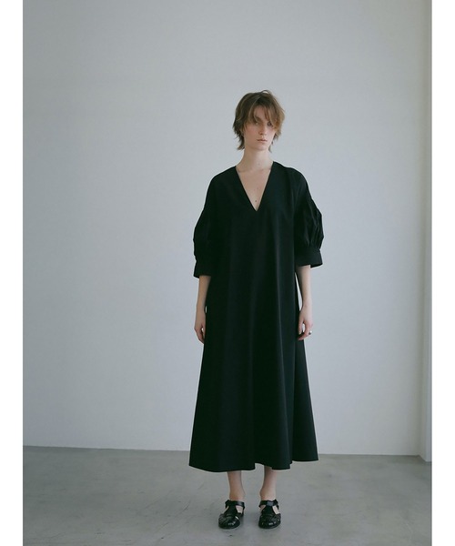 HER.（ハー）の「ギャザースリーブAラインマキシワンピース