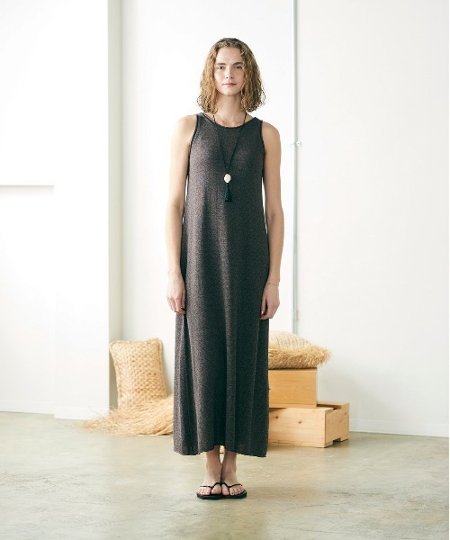 WALANCE（ワランス）の「paper knit dress（ワンピース・レディース・アイボリー/ブラック/ブラウン・FREE）」の11枚目の写真