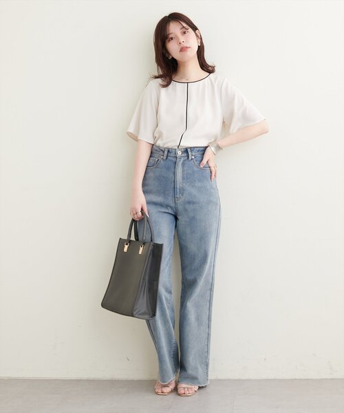 natural couture(ナチュラルクチュール)の「バイカラーフレア袖ブラウス(シャツ/ブラウス・レディース・ピンクベージュ/オフホワイト/チャコールグレー/ミント/ネイビー・FREE)」の10枚目の写真
