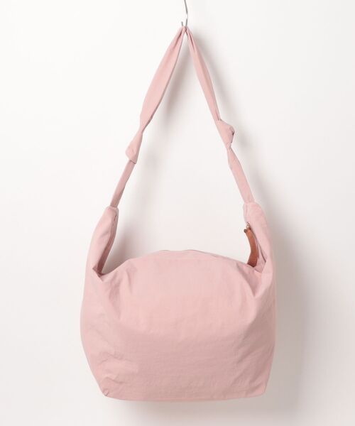 VIBGYOR（ヴィブジョー）の「urbanfemine./大容量ショルダーバッグ U7437（ショルダーバッグ・レディース・グリーン/ピンク/ベージュ/ホワイト/ブラック・FREE）」の13枚目の写真