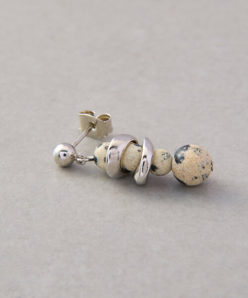 BEARDSLEY（ビアズリー）の「天然石ピアス（ピアス（両耳用）・レディース・ブラック・FREE）」の2枚目の写真