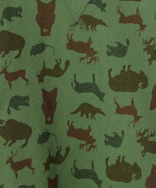 green label relaxing（グリーンレーベルリラクシング）の「【KIDS】ウラケ アニマルカモフラ プルオーバー ロングスリーブ（Tシャツ/カットソー・キッズ・オリーブ/グレー・S/105/135/95/L/125/M/115）」の7枚目の写真