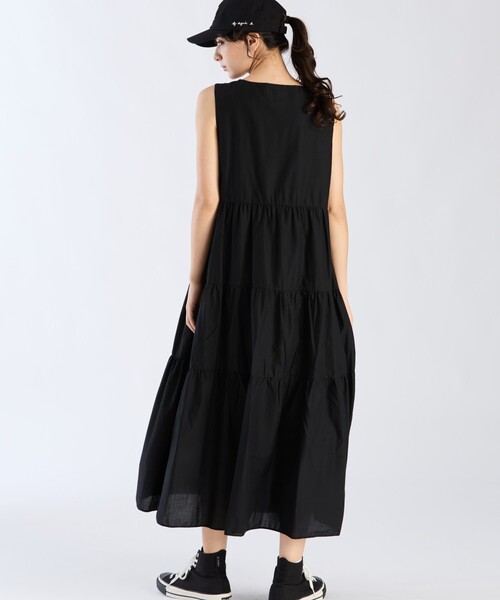 To b. by agnes b.（トゥービーバイアニエスベー）の「ブイネックティアードドレス（ワンピース・レディース・ブラック・36/38/40）」の4枚目の写真