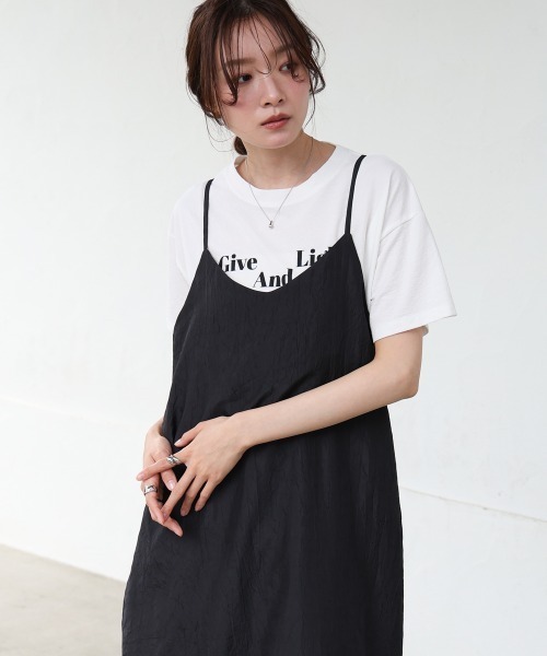 Bab(バブ)の「シワ加工サテンチュールレース切替キャミワンピース(ワンピース・レディース・ベージュ/ブラック・M)」の8枚目の写真