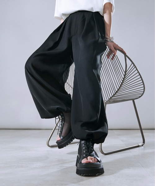 Ellno Loset(エルノロゼット)の「2wayバギーバルーンスラックス(その他パンツ・メンズ・ブラック/グレー・X-SMALL/SMALL/MEDIUM/LARGE)」の10枚目の写真
