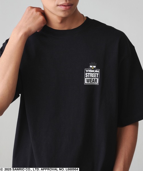 VISION STREET WEAR（ヴィジョンストリートウェア）の「VISION STREET WEAR×Sanrio charactersコラボ ハローキティ・クロミ・バッドばつ丸キャラクタープリントTシャツ（Tシャツ/カットソー・メンズ・ホワイト/ホワイト系その他/ホワイト系その他3/ブラック系その他4/ブラック/ブラック系その他2/ホワイト系その他5/ブラック系その他/ホワイト系その他2/ブラック系その他3/ホワイト系その他4/ブラック系その他5・M/L）」の20枚目の写真