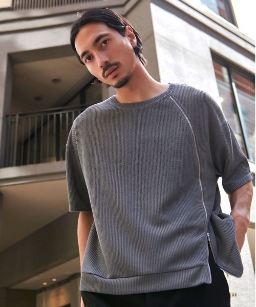 CavariA(キャバリア)の「『CavariA/キャバリア』身頃ZIP切り替え半袖TEE(Tシャツ/カットソー・メンズ・グレー/ブルー/ブラック・L/M)」の7枚目の写真