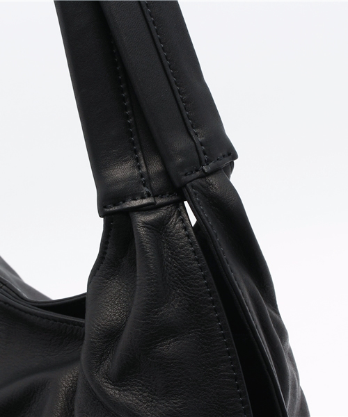 Micsmile（ミックスマイル）の「【 レザー 】 2WAY ショルダーバッグ (unisex)（ショルダーバッグ・レディース・ブラック・FREE）」の6枚目の写真