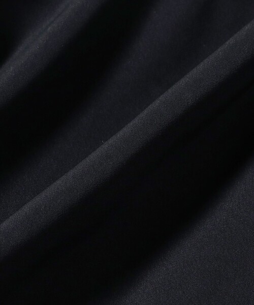 Ray BEAMS（レイビームス）の「ランダム タック ボリューム スカート（スカート・レディース・ダークブラウン/ブラック・1/0）」の7枚目の写真