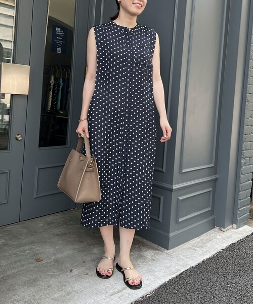 MICO COULIER（ミコクリエ）の「ドットサイドベルトワンピース（ワンピース・レディース・ベージュ系その他/ブルー系その他・38）」の4枚目の写真