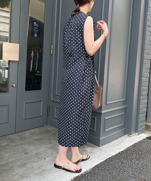 MICO COULIER（ミコクリエ）の「ドットサイドベルトワンピース（ワンピース・レディース・ベージュ系その他/ブルー系その他・38）」の5枚目の写真