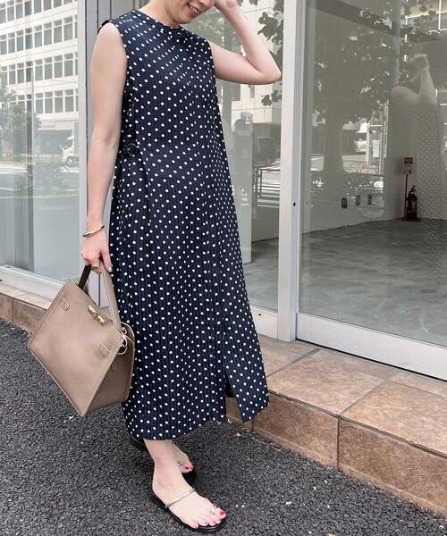 MICO COULIER（ミコクリエ）の「ドットサイドベルトワンピース（ワンピース・レディース・ベージュ系その他/ブルー系その他・38）」の7枚目の写真