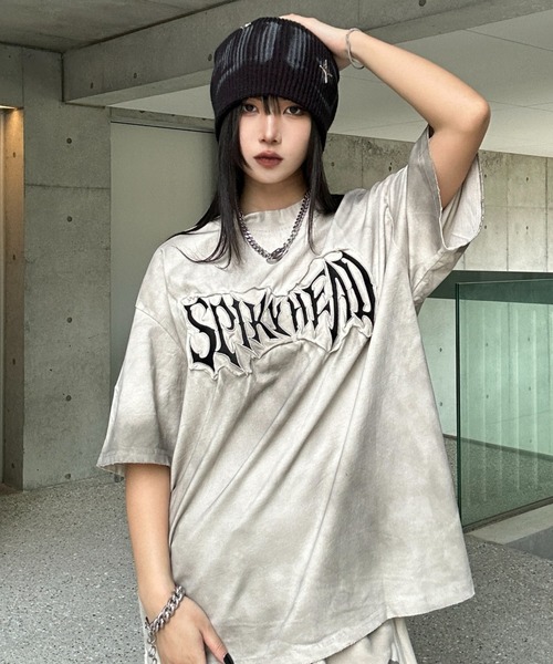 KsG（ケーエスジー）の「ドルマンレタリングTシャツ（Tシャツ/カットソー・レディース・ブラック/ベージュ・X-LARGE/LARGE/MEDIUM）」の3枚目の写真