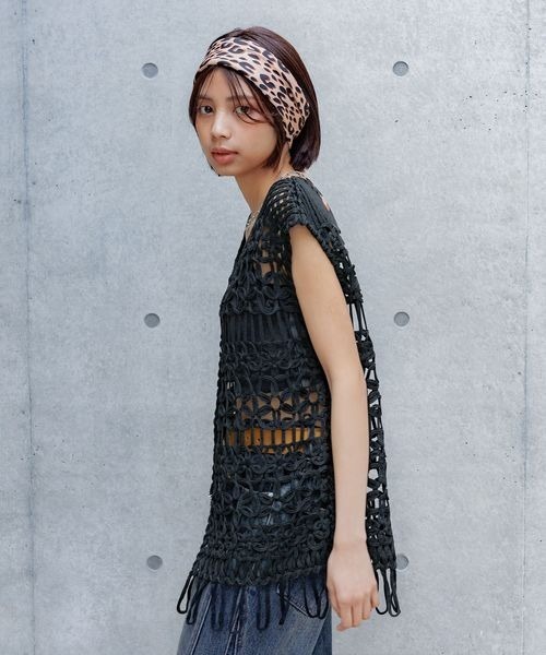 PAGEBOY(ページボーイ)の「クロシェレースベスト(ベスト・レディース・オフホワイト/ブラック/サックスブルー・FREE)」の16枚目の写真