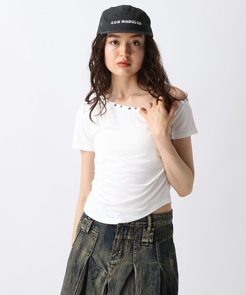 FOREVER 21(フォーエバー トゥエンティーワン)の「【2025SS】スタッズワンショルT(Tシャツ/カットソー・レディース・オフホワイト/グレー/ブラック・FREE)」の15枚目の写真