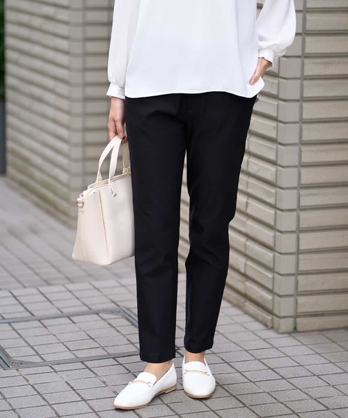 a.v.v(アーヴェヴェ)の「ハイパーストレッチスリムパンツ(その他パンツ・レディース・チャコールグレー/ホワイト/ブラック/ライトグレー・40/36/34/42/38)」の3枚目の写真