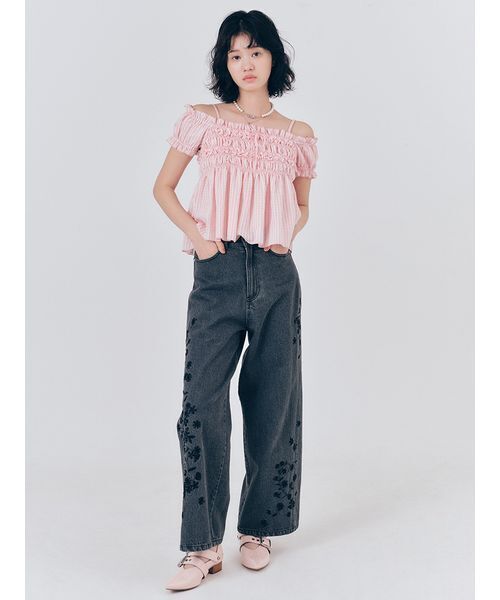 FURFUR（ファーファー）の「フラワー刺繍デニムパンツ（デニムパンツ・レディース・ブルー/ライトブルー/ブラック・1/0）」の5枚目の写真