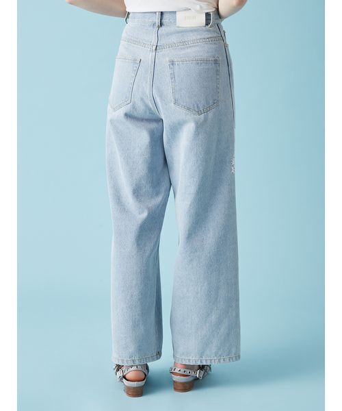FURFUR（ファーファー）の「フラワー刺繍デニムパンツ（デニムパンツ・レディース・ブルー/ライトブルー/ブラック・1/0）」の7枚目の写真