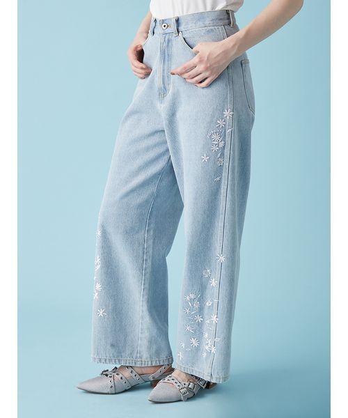 フラワー刺繍デニムパンツ（デニムパンツ）｜FURFUR（ファーファー）の