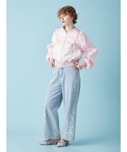 FURFUR（ファーファー）の「フラワー刺繍デニムパンツ（デニムパンツ・レディース・ブルー/ライトブルー/ブラック・1/0）」の11枚目の写真