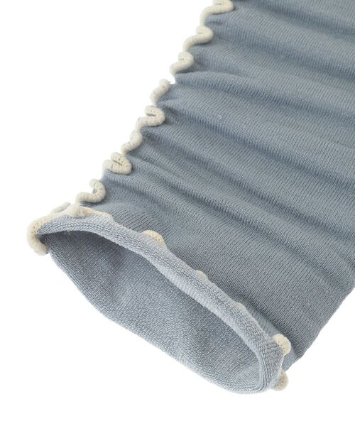 Green　Parks（グリーンパークス）の「JAMGARDEN.UVカット配色メロウアームカバー（アームカバー・レディース・ブラック/ブルー・FREE）」の6枚目の写真