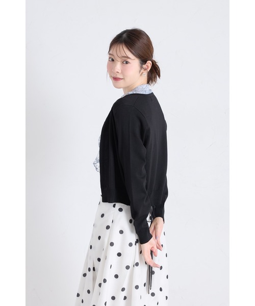 tocco closet（トッコ　クローゼット）の「ＵＶカット＆接触冷感＆ハンドウォッシュ♪超強撚パール釦カーディガン（カーディガン/ボレロ・レディース・ブラック/オフホワイト/グリーン/レッド・M）」の14枚目の写真